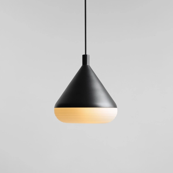 Mała lampa wisząca średnia TORO GŁĘBOKA CZERŃ proj. Kabo&Pydo (ø18)