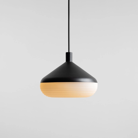 Mała lampa wisząca niska TORO GŁĘBOKA CZERŃ proj. Kabo&Pydo (ø18)