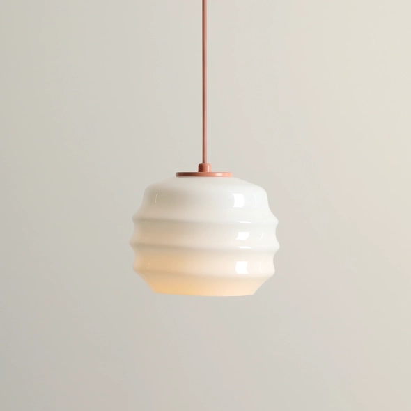 Pojedyncza lampa wisząca w koralowym kolorze ze szklanym kloszem PUFF CORAL