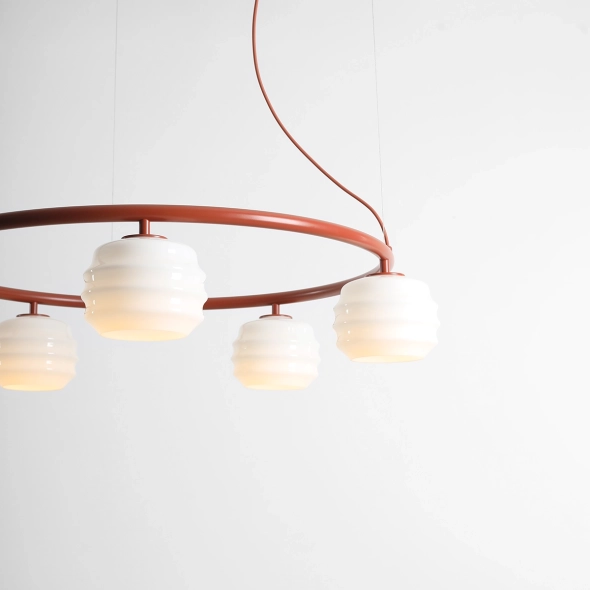 Okrągła lampa wisząca 5-płomienna w kolorze terakoty ze szklanymi kloszami PUFF 5 RING TERRA