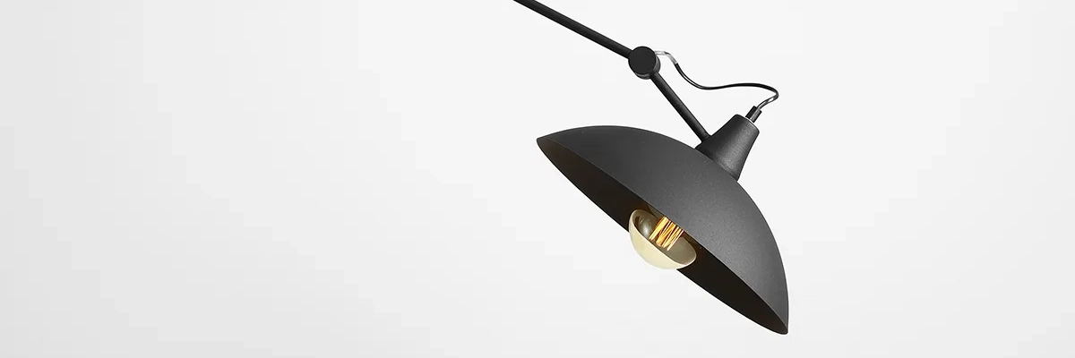 Lampy ścienne na wysięgniku