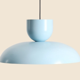 Lampada a sospensione moderna e grande in azzurro delicato ELLA Baby Blue/Baby Blue (ø47cm)