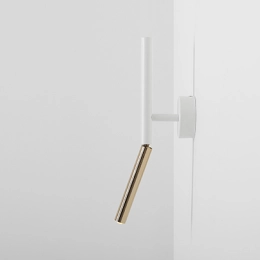 Minimalistische weiß-goldene Wandleuchte STICK WALL WHITE